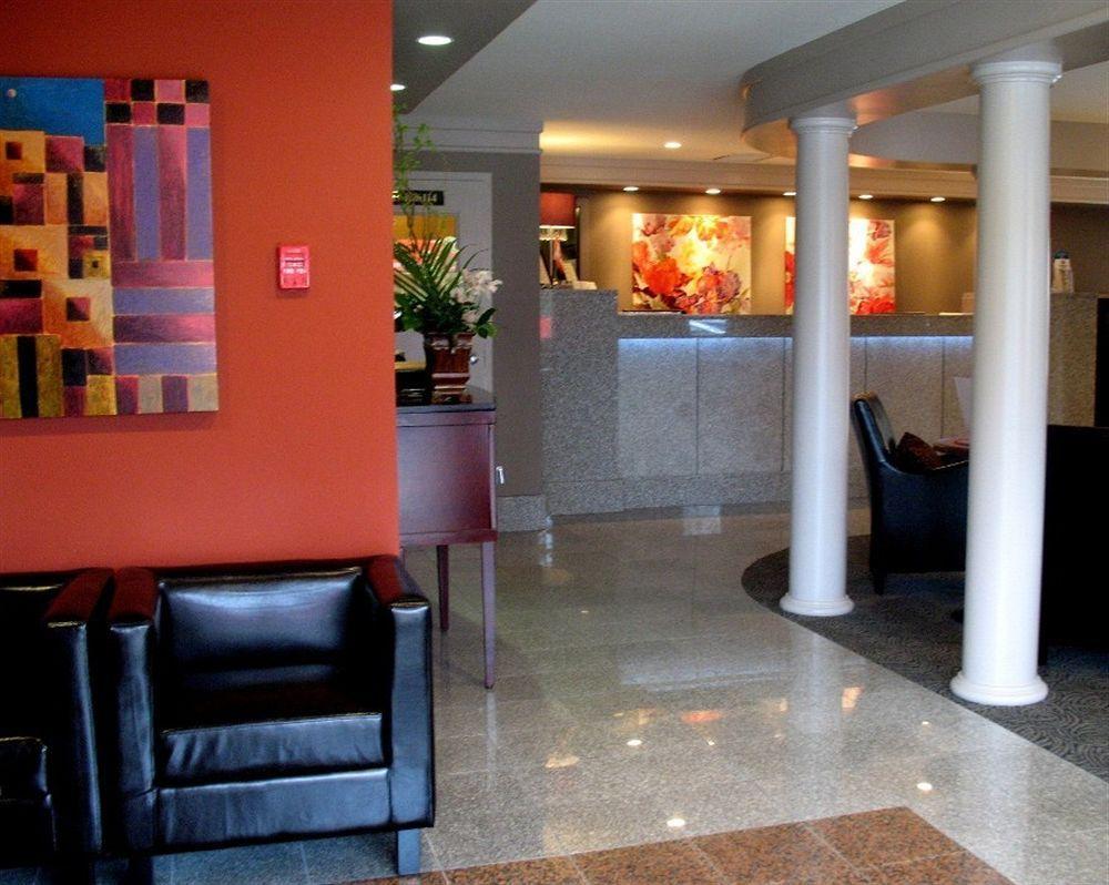 Helm'S Inn Victoria Zewnętrze zdjęcie